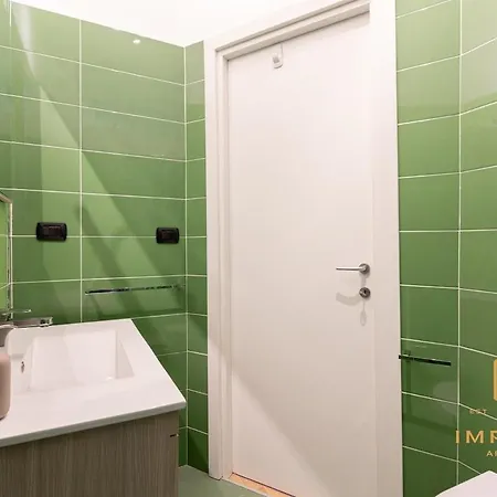 Holiday home Deluxe 300mt To Metrob, 3 Bdrm-panoramic View Ac