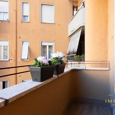 Deluxe 300mt To Metrob, 3 Bdrm-panoramic View Ac Holiday home Rome