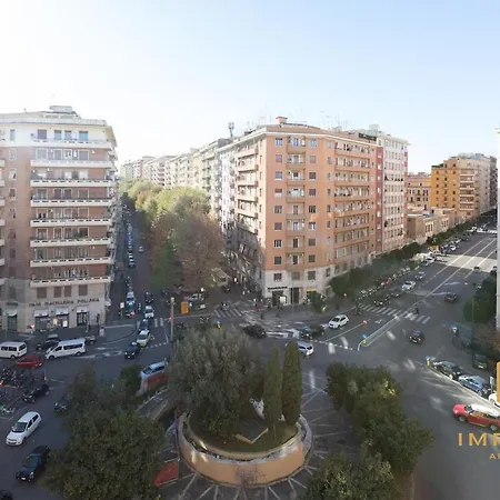 Holiday home Deluxe 300mt To Metrob, 3 Bdrm-panoramic View Ac Rome