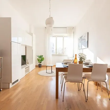 Deluxe 300mt To Metrob, 3 Bdrm-panoramic View Ac Holiday home